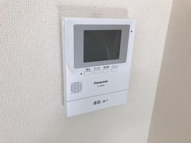ヴィラ安田町の内装|カメラ付インターホン