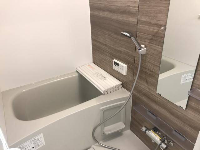 ヴィラ安田町の浴室|バス