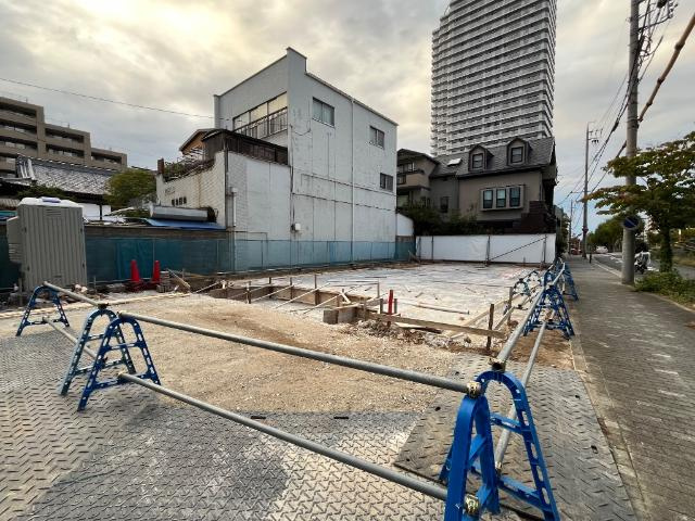 仮）東区出来町新築マンションの外観|建築現場