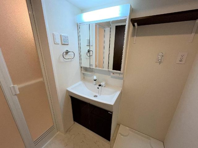 仮）内牧アパートA棟　新築工事の洗面所|洗髪洗面化粧台（イメージ）