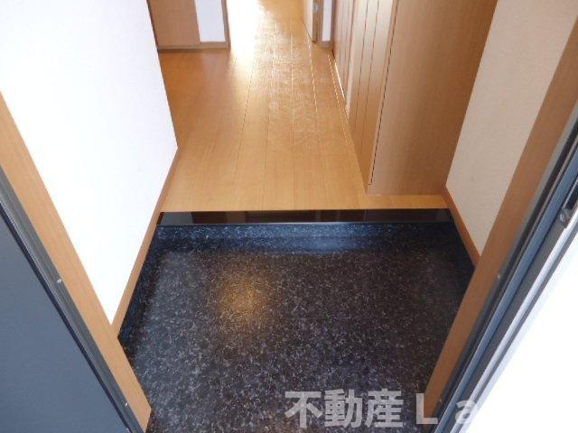 サンパステルの玄関
