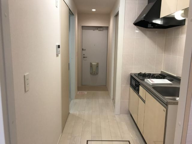 ジュネス市場木の内装|廊下