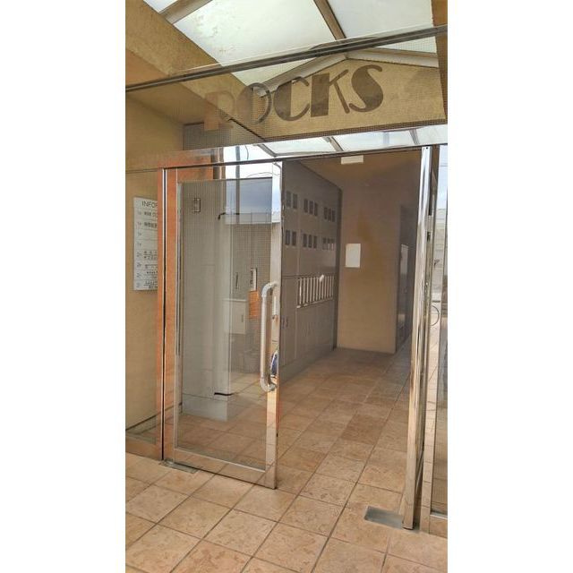 ＲＯＣＫＳのエントランス