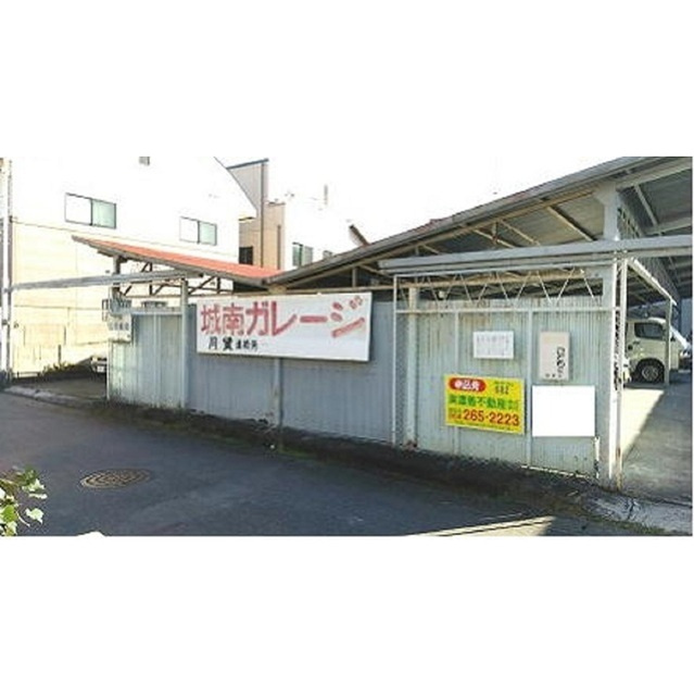 岐阜市加納奥平町１丁目の駐車場の外観