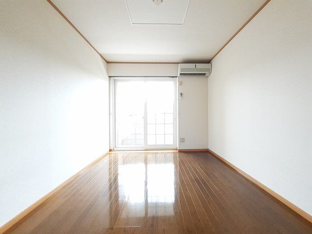 アロマ・フォーレの居間・リビング|ゆったり過ごせる居間です