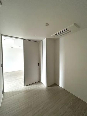 【洋室】 | WORLD TOWER RESIDENCE