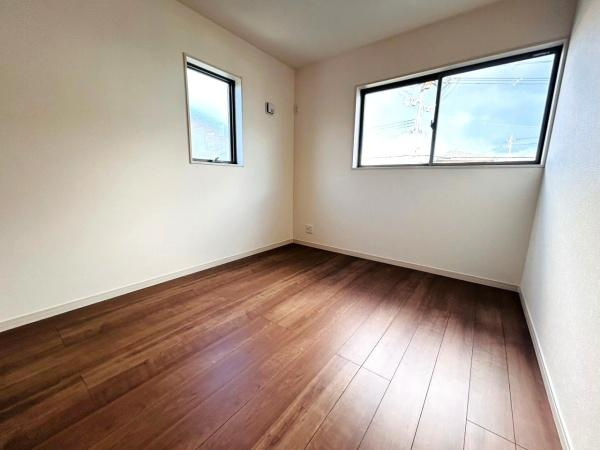 【洋室】 | 写真は同社施工例です。