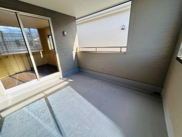 【バルコニー】 | 写真は同社施工例です。