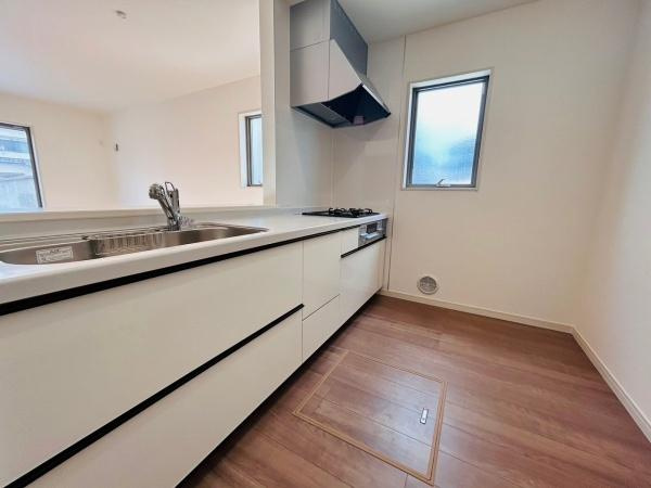 【キッチン】 | 写真は同社施工例です。