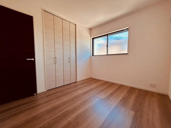 【洋室】 | 写真は同社施工例です。