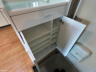 【玄関】 | グランディールハイム | 写真は同タイプの別のお部屋のものです。