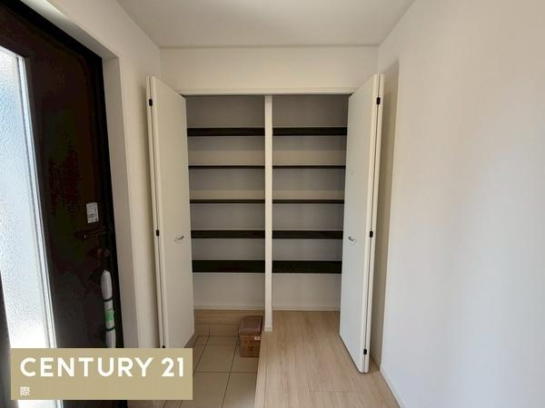 和歌山市中之島第3-1号　新築戸建の玄関