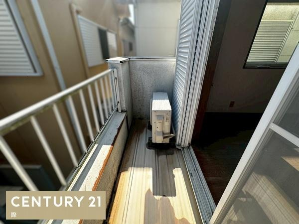 和歌山市小雑賀　中古戸建のバルコニー