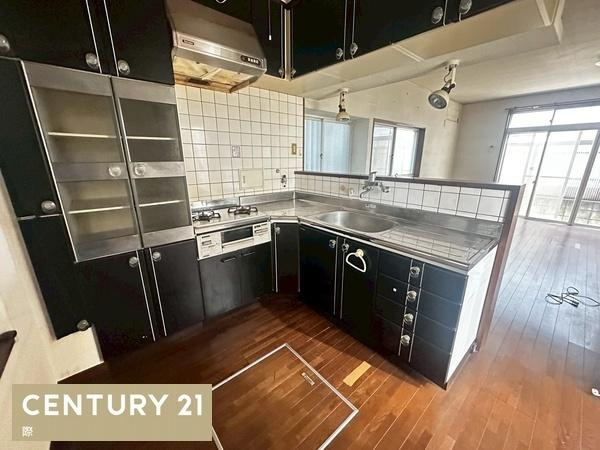 和歌山市小雑賀　中古戸建のキッチン