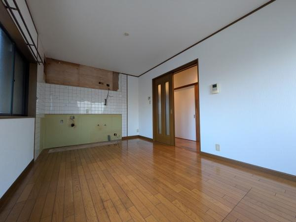 和歌山市今福1丁目　中古戸建の居間・リビング