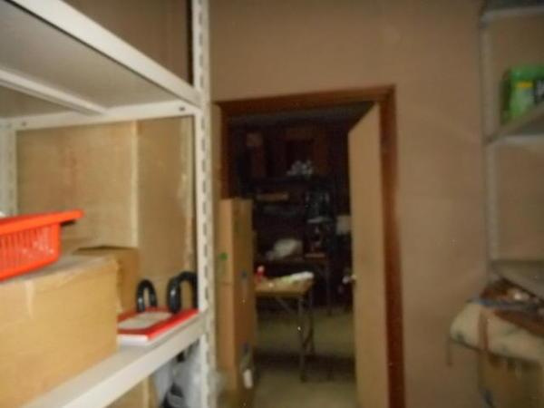 和歌山市市小路　店舗付き住宅の内装