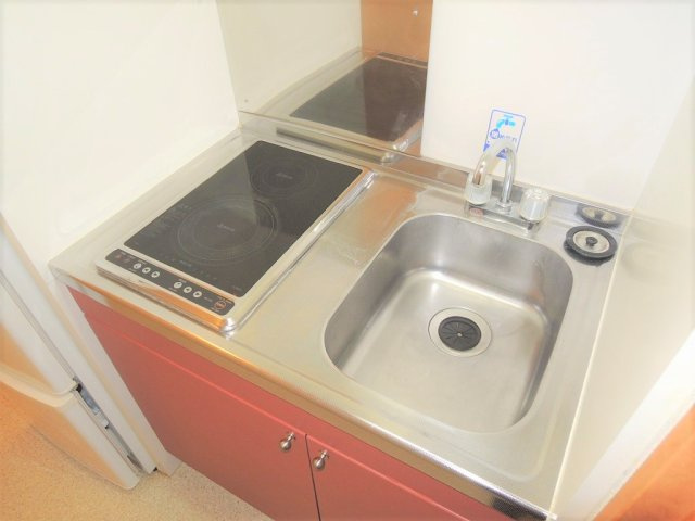 レオパレスイタンキ浜のキッチン