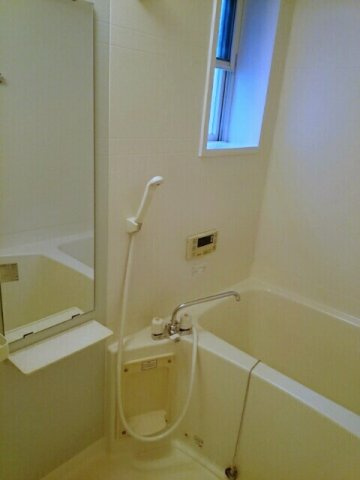 リブ・シンヴィレッジⅡの浴室