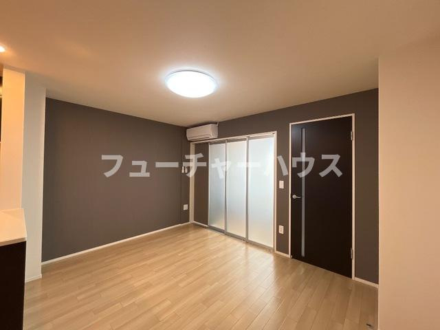 グランメゾンNAKAの居間・リビング