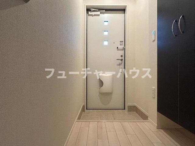 リッチレジデンスＢ（Rich Residence B）の玄関