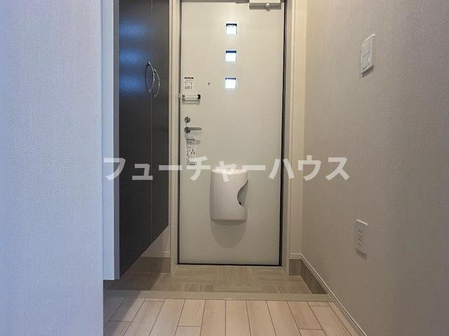 リッチレジデンスＢ（Rich Residence B）の玄関