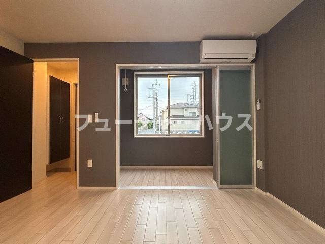 リッチレジデンスＢ（Rich Residence B）の居間・リビング