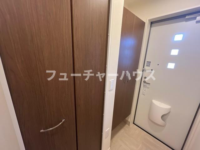 メゾンド・ソレイユの玄関