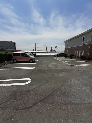 イースト・ベルＡの駐車場