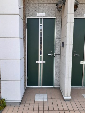 イースト・ベルＡのエントランス