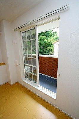 ウィステリアのバルコニー