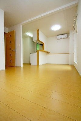 ウィステリアの居間・リビング