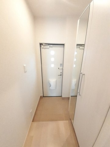 グランフェリーチェ　Ⅲの玄関