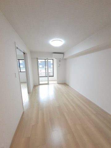 グランフェリーチェ　Ｖの居間・リビング