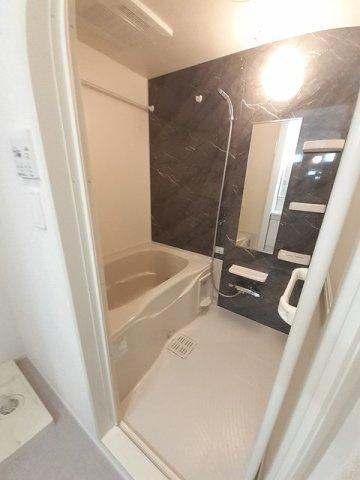 グランフェリーチェ　Ｖの浴室