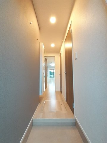 レーヴ　Ⅶの玄関