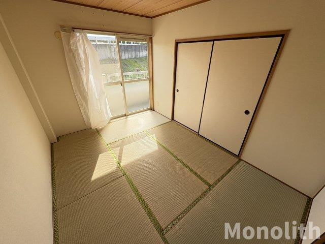 パレスさくらAの和室