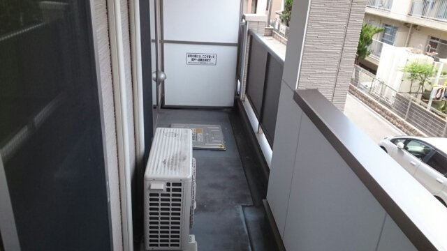 リヴェール栄谷のバルコニー