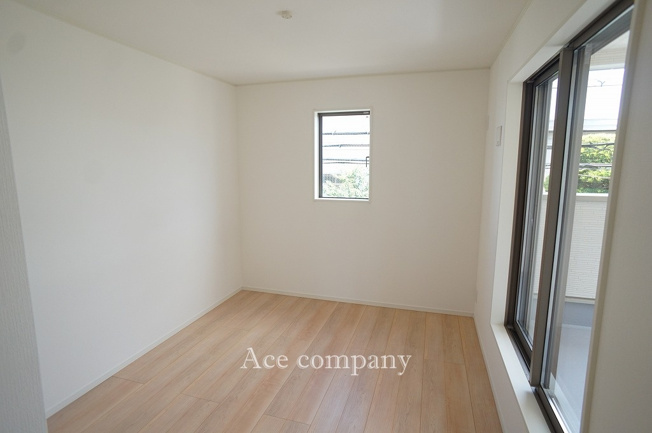 【子供部屋】 | 八尾市新家町2丁目　【2号棟/全3棟】 | 【2階：東側洋室6帖】