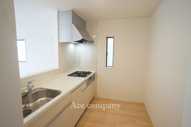 【キッチン】 | 八尾市新家町2丁目　【1号棟/全3棟】 | キッチンスペースに床下収納付きです♪