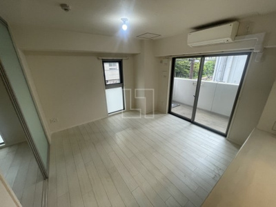 【居間・リビング】 | ウェルホームズ靭公園 | ウェルホームズ靭公園　リビング・ダイニングスペース