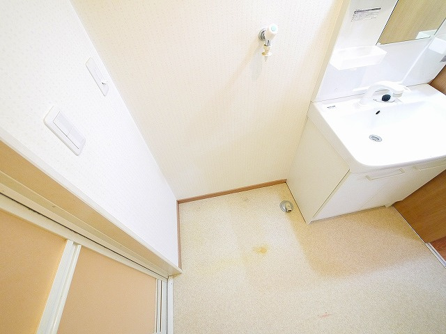 川嶋アパートAの設備|嬉しい室内洗濯機置き場がございます。
