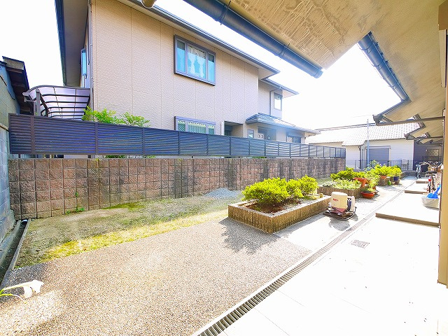 川嶋アパートAのその他共用部分|ゆったりとした共有スペース