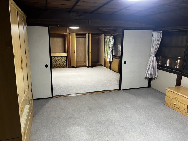 菟田野古市場の内装