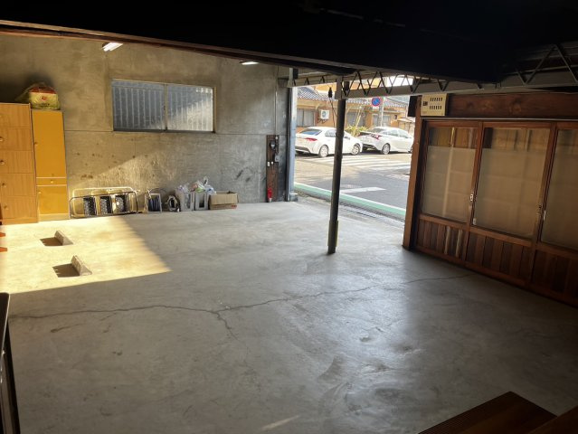 菟田野古市場の駐車場