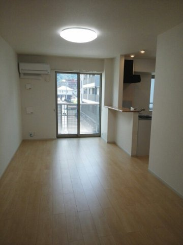 ヴィラジャローネ　デ　ケーヴⅡの居間・リビング|おしゃれなリビングです