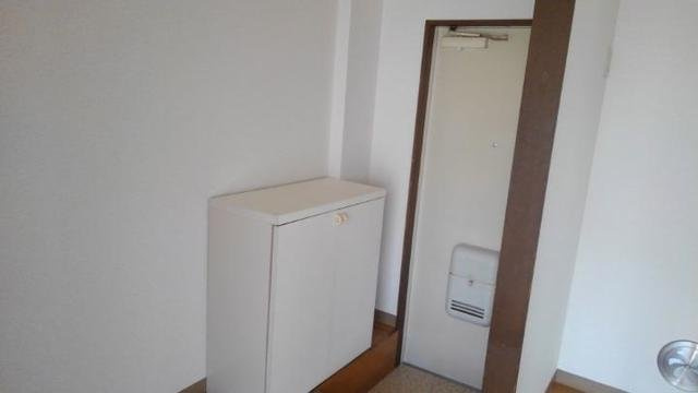 プラネットハウスの玄関