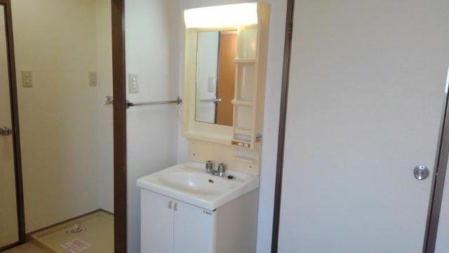 プラネットハウスの洗面所