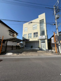 AKGビルの画像