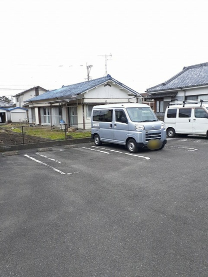 【駐車場】 | ガーデンハウス・バニラ | 駐車場
