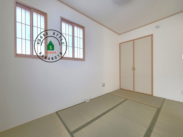熊本市中央区帯山5丁目第1-1棟（A号棟）の内観：施工例|和室を上手に活用すると暮らし方の幅が広がります。例えば普段は開け放して、子供の小さいうちはお昼寝や遊びのスペースに。畳はソフトなので転んでもケガをしにくく安心です